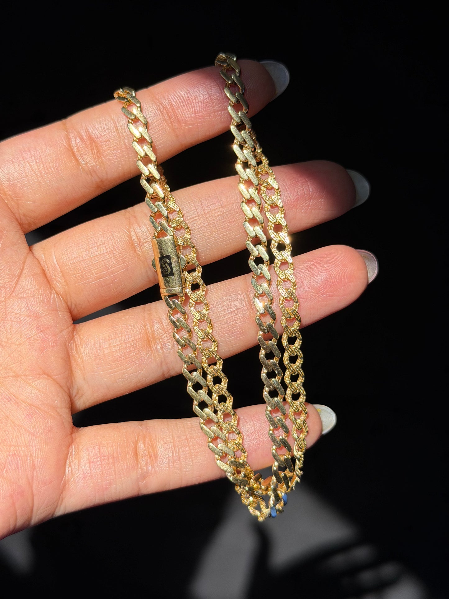 18k Cubain chain ✨