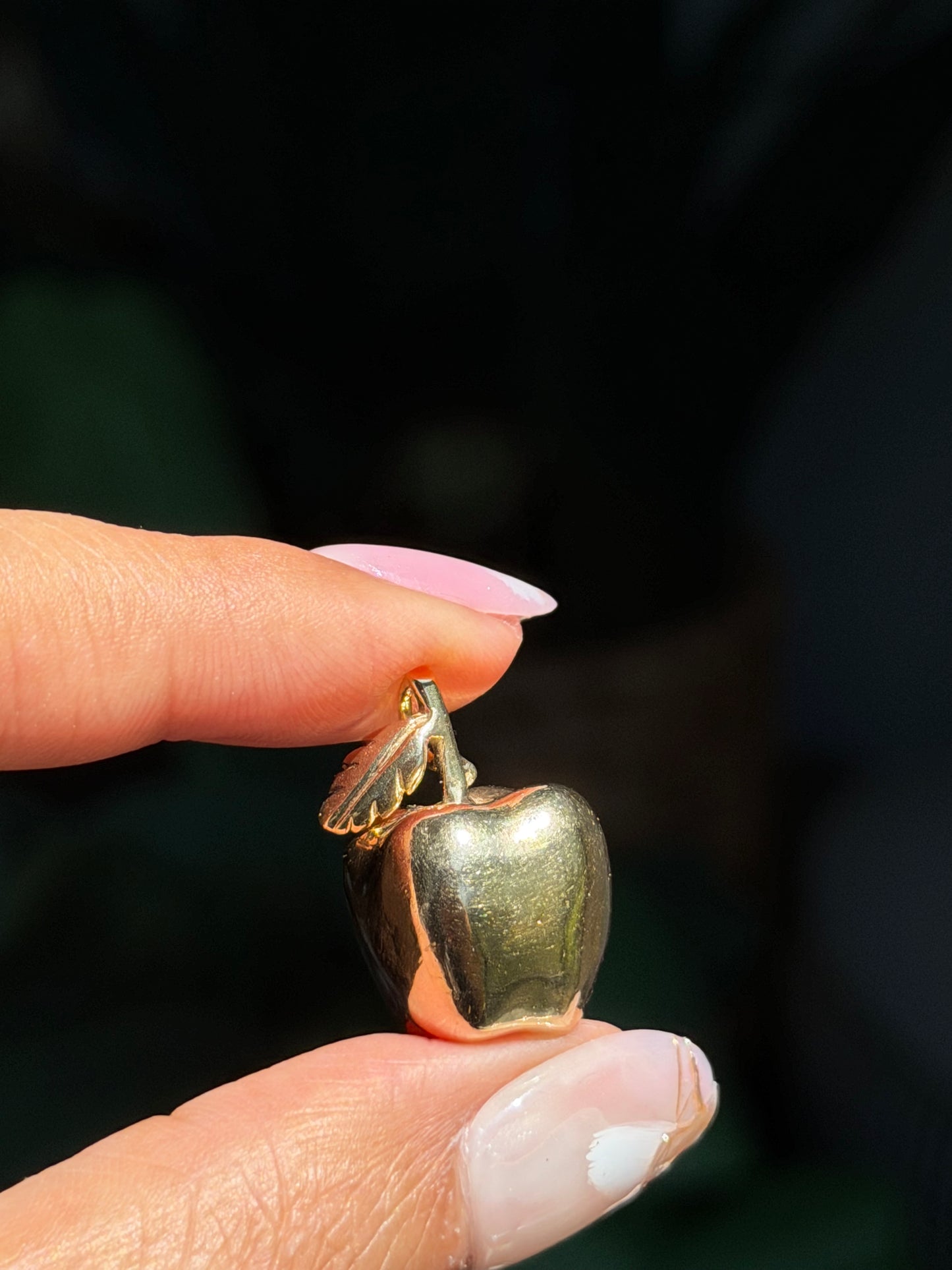 14k Vintage Three Dimensional Apple Charm 🍏