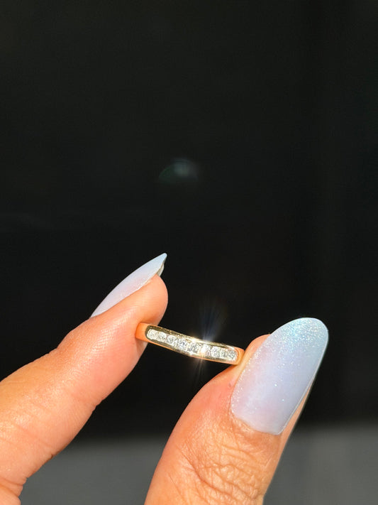 14k slightly wavy diamond band