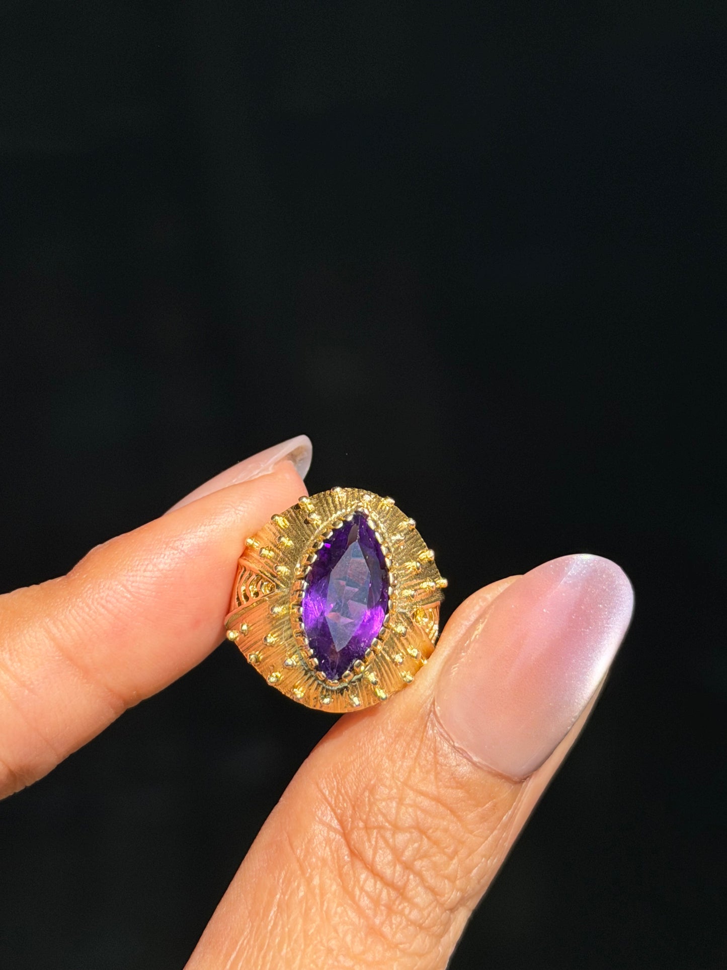 Vintage 14k chunky marquise Amethyst Ring ✨💜
