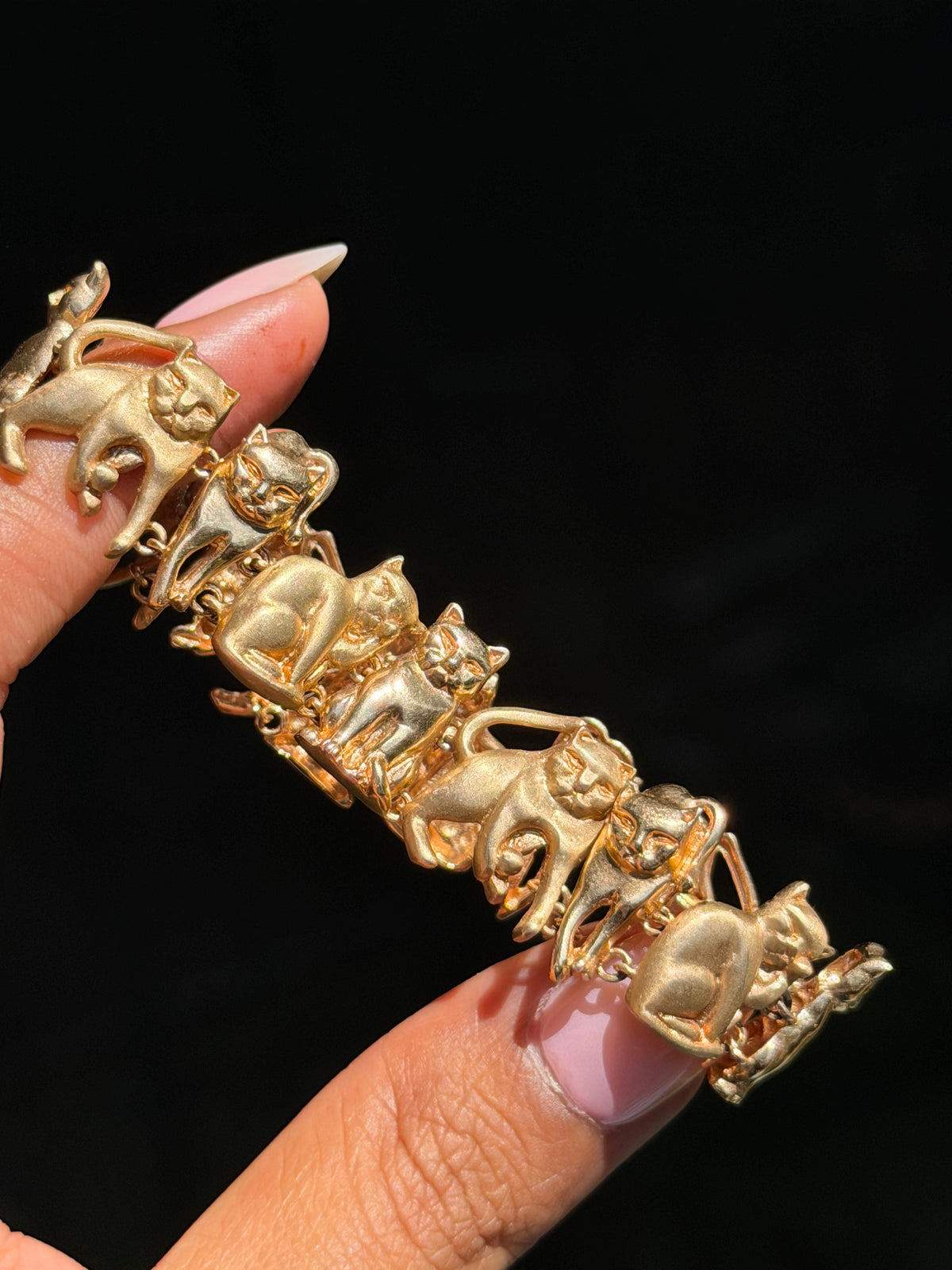 14k Ardian Cat Motif bracelet 🐈‍⬛