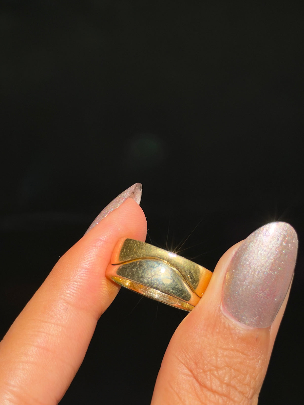 18k Foster & Son curved bands
