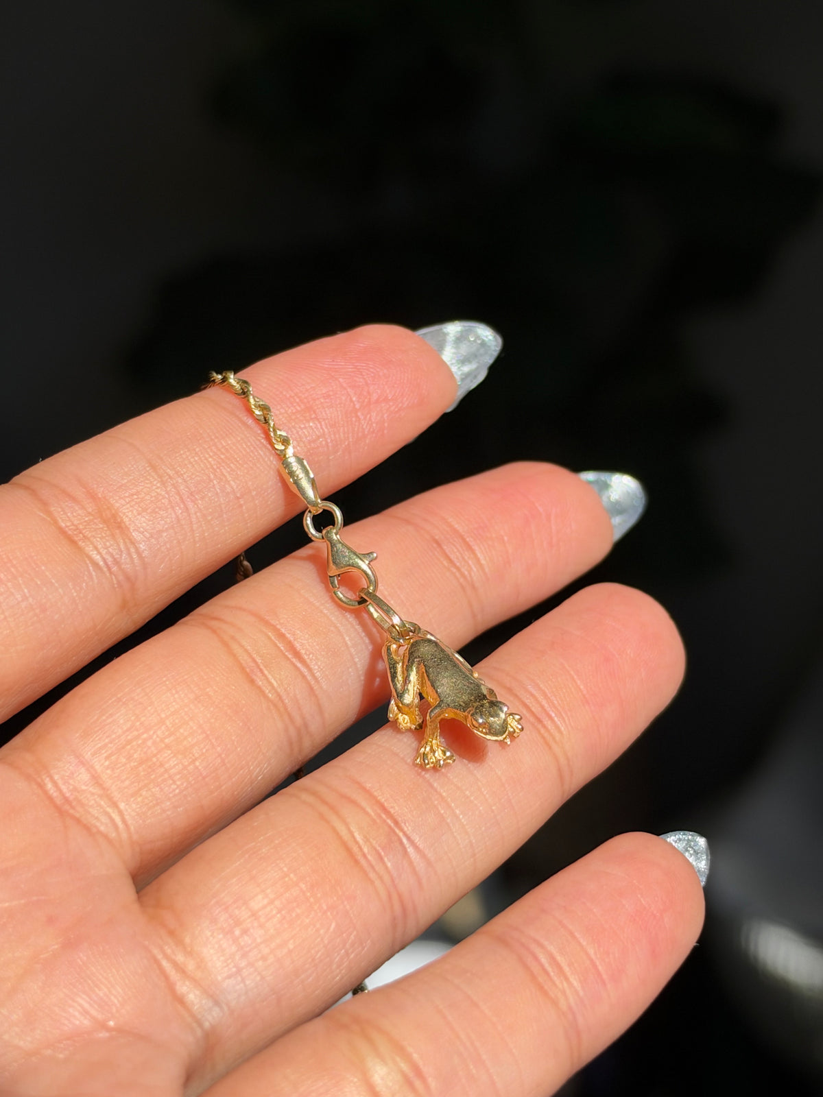 14k frog charm