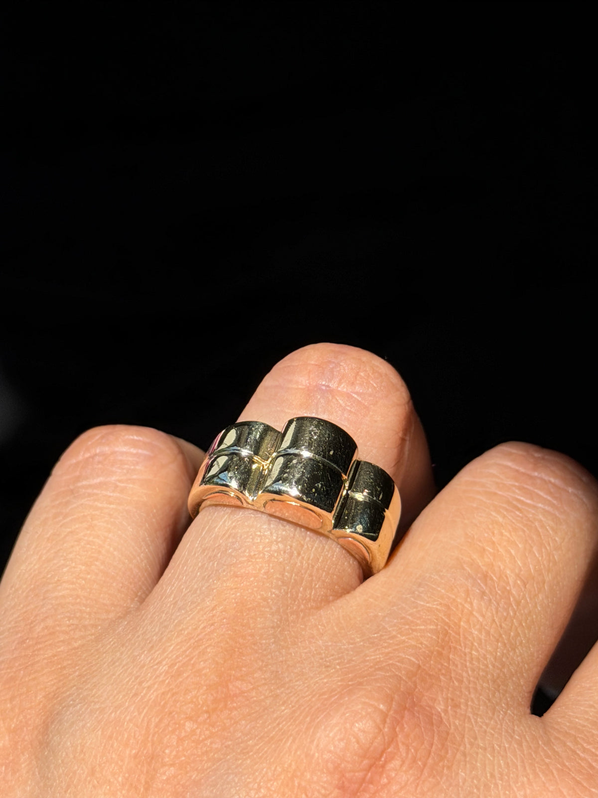 14k Chunky Scalloped Ring