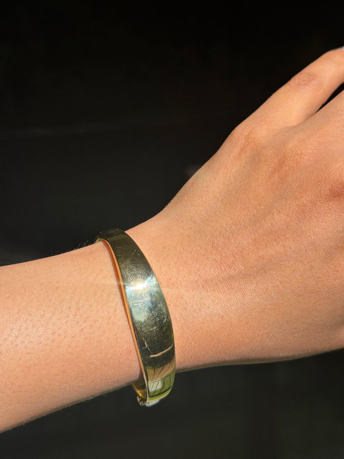 14k solid heavy hinged bangle