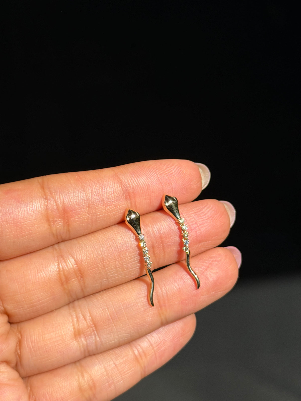 14k articulated snake earrings ✨