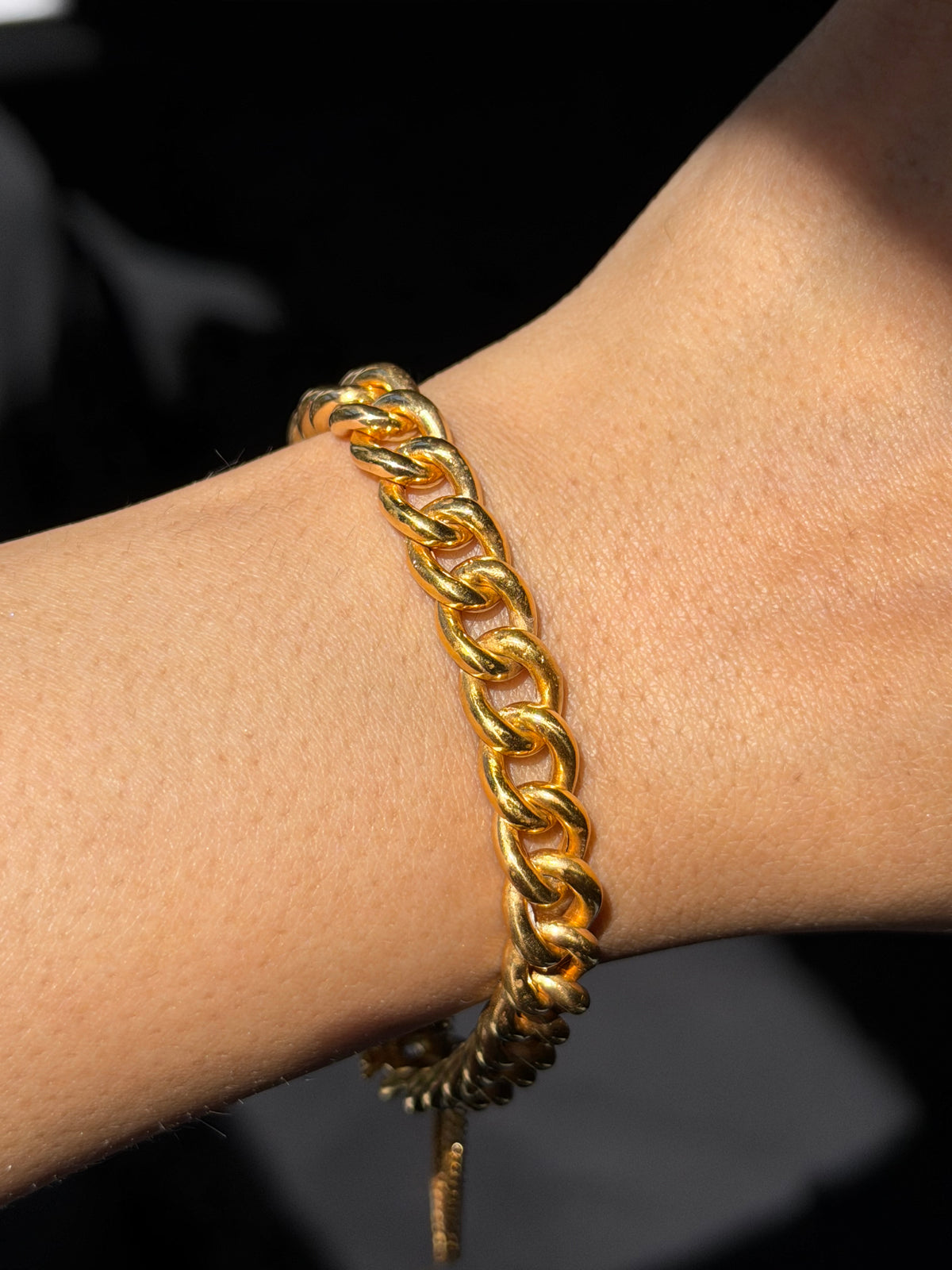 vintage 18k rounded curb bracelet