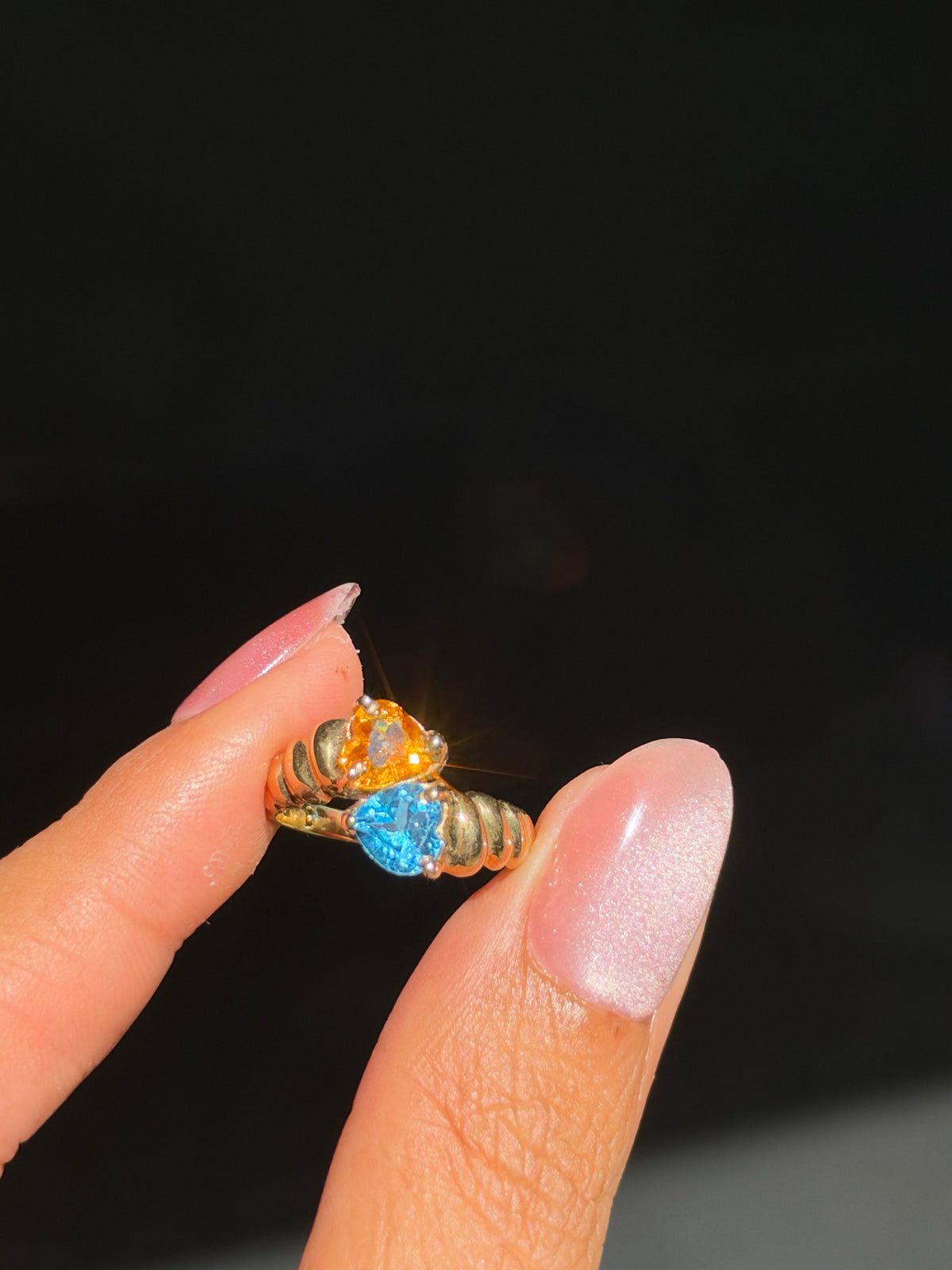 10k ribbed Bypass heart ring