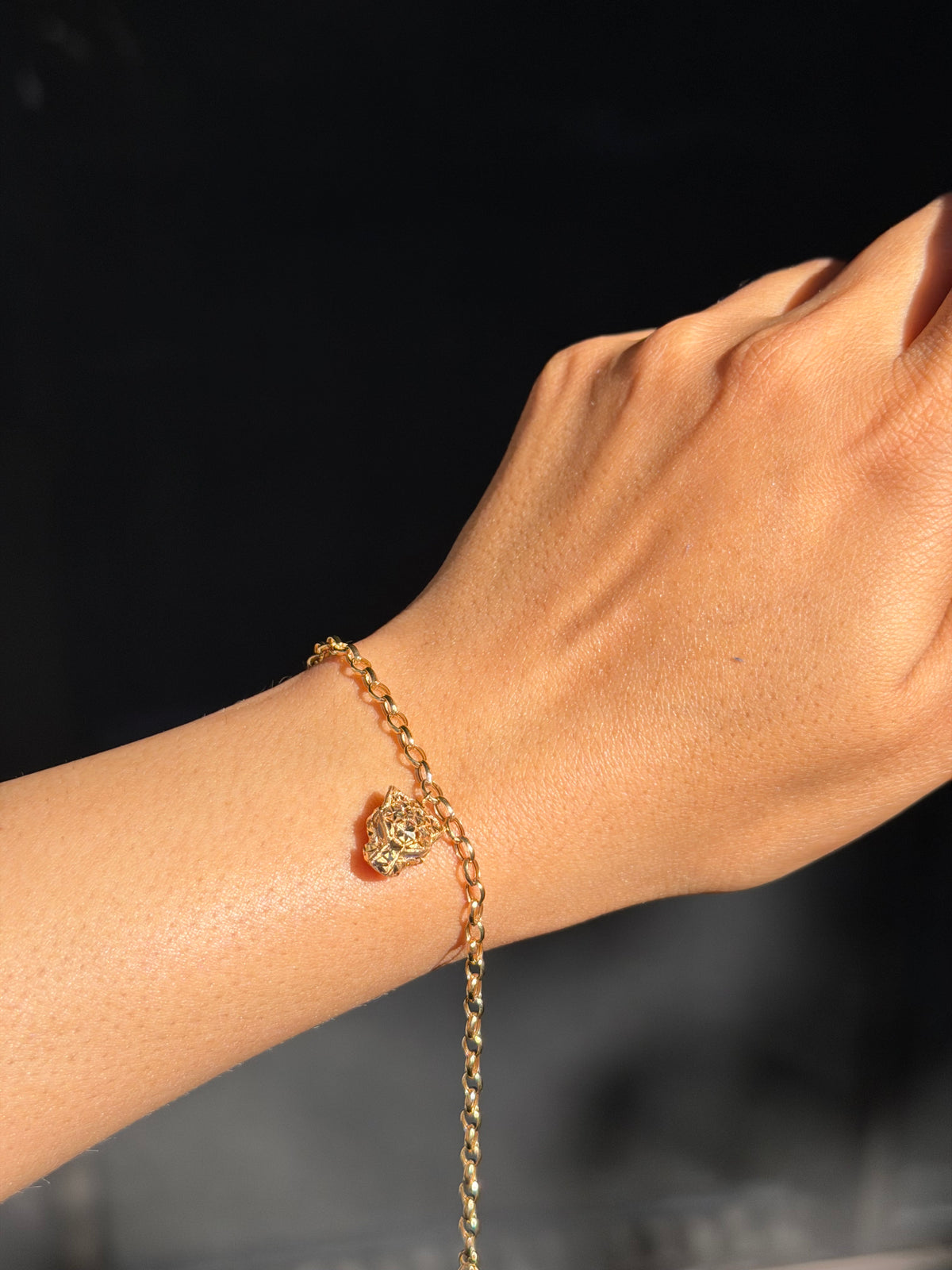 14k panther head oval link bracelet by Effy
