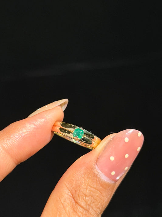 14k emerald band