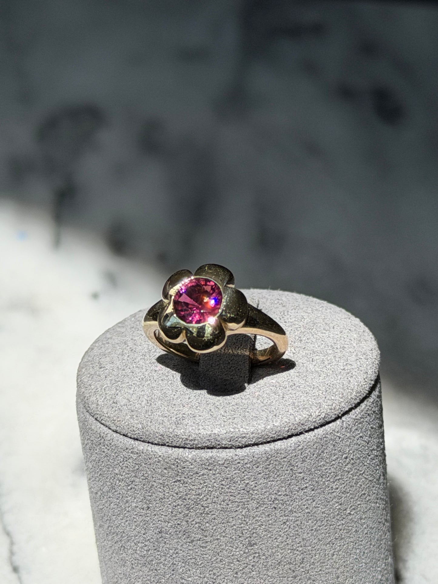 Bloom Pinky Signet