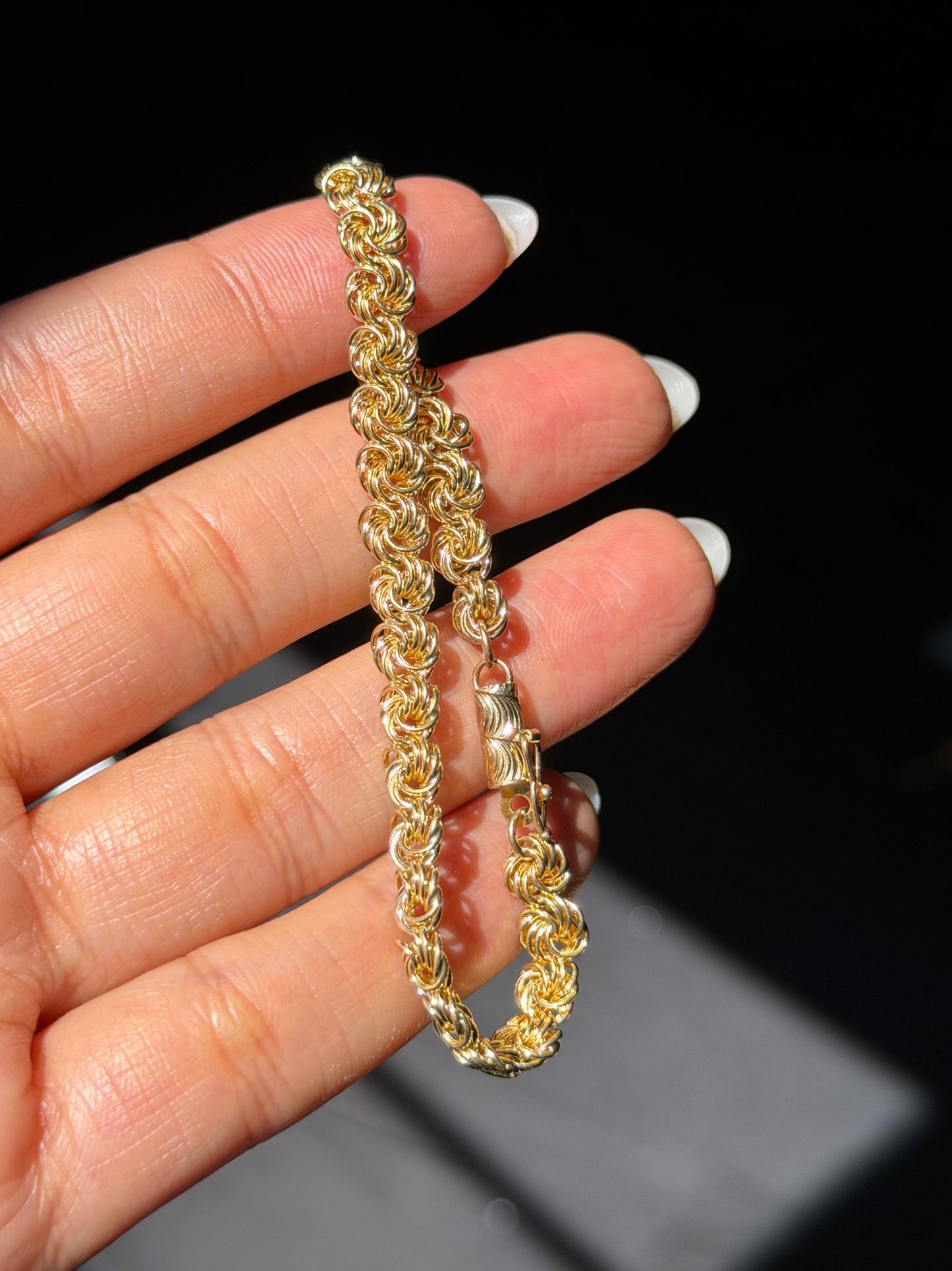 14k Rosetta link bracelet ✨