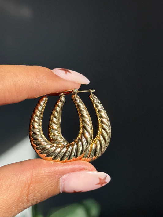 14k oval hoop earrings