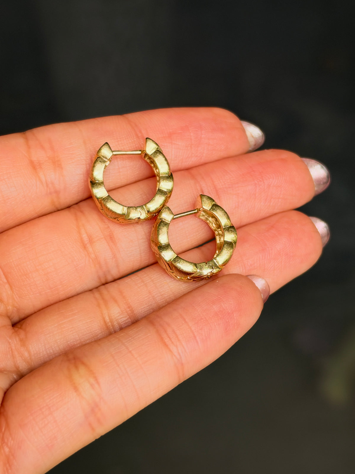 14k chubby wide Huggies ✨