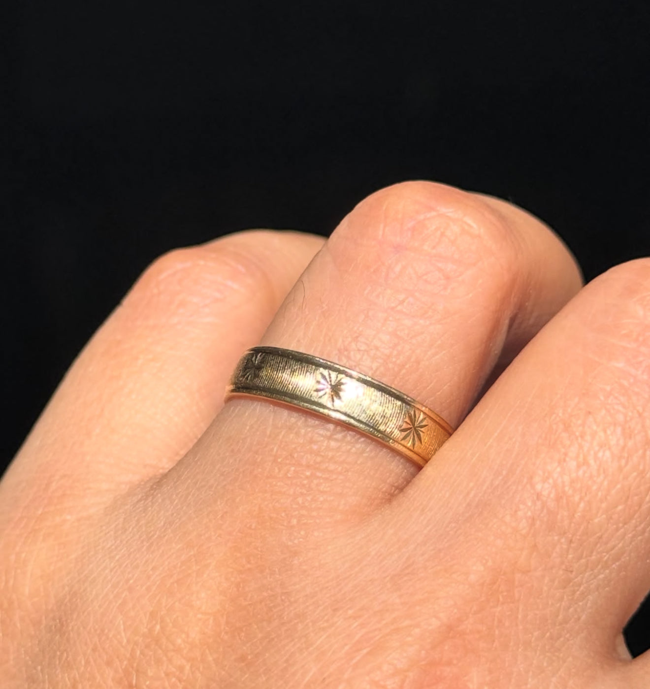 Vintage 14k yellow gold Starburst eternity band ,