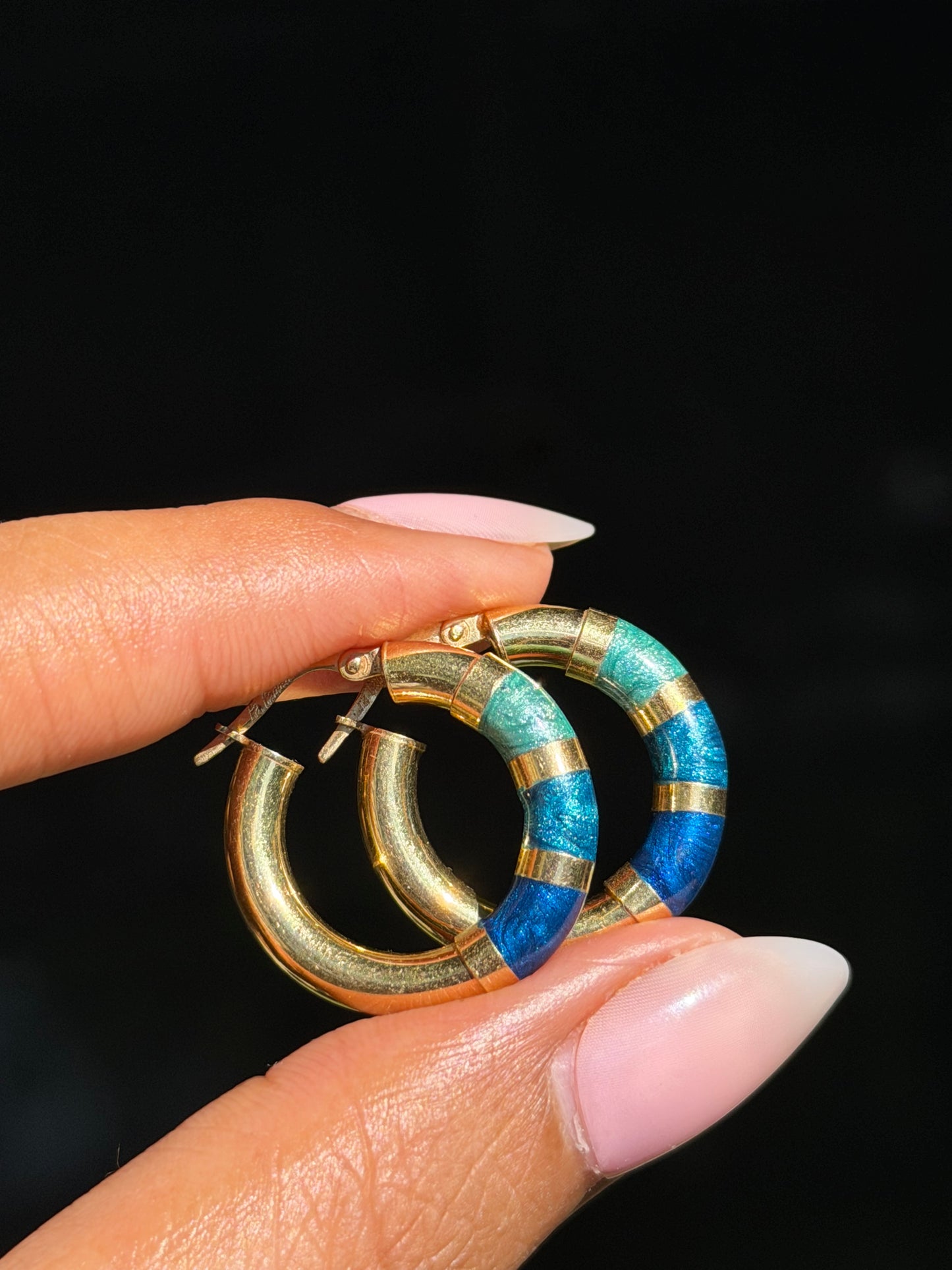 14k Italian UnoAerre hoop earrings