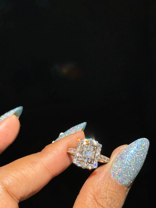 18k diamond  baguettes and rounds Ring