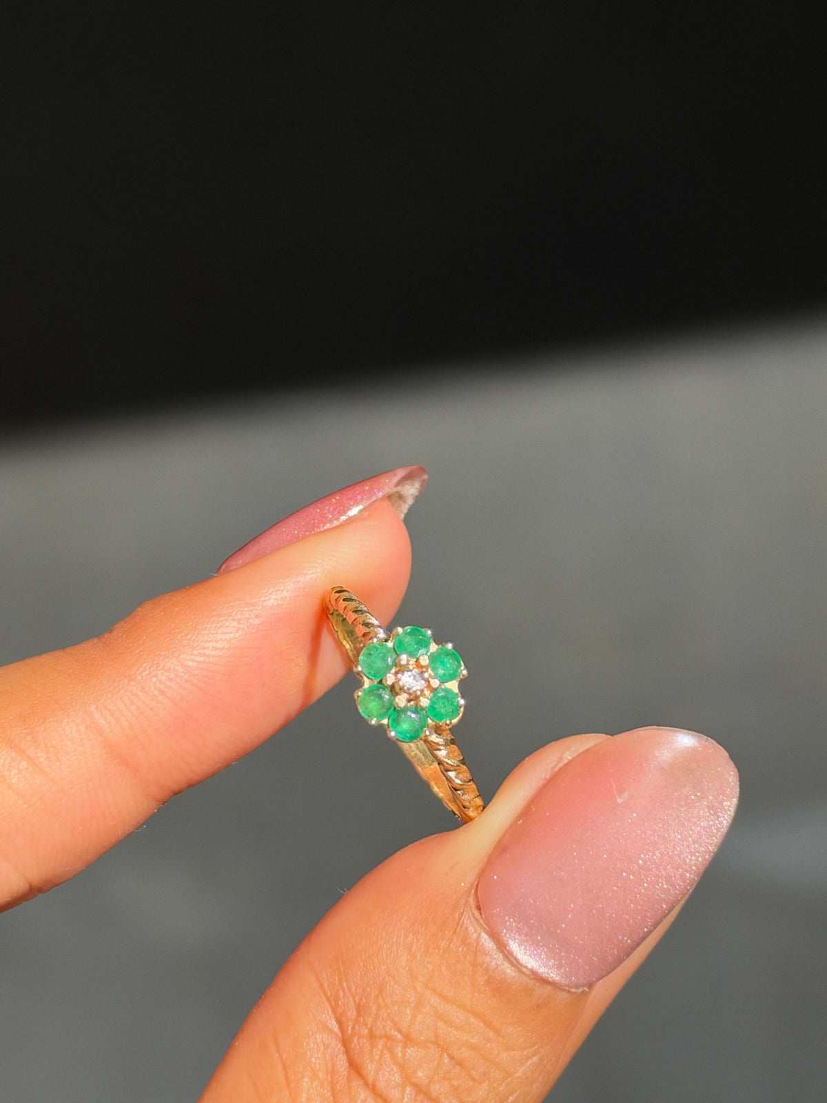 14k emerald flower ring