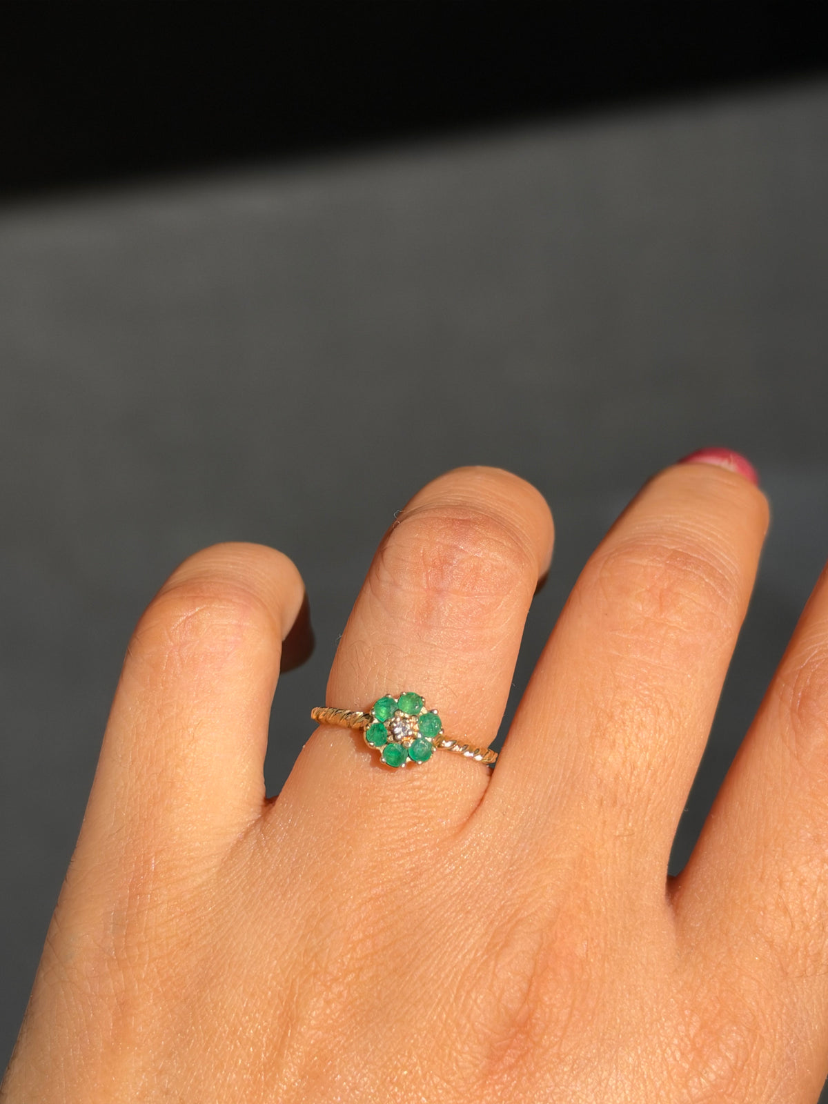 14k emerald flower ring