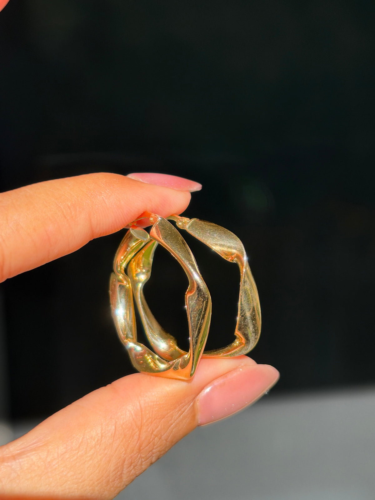 14k twisted Star hoop earrings ✨