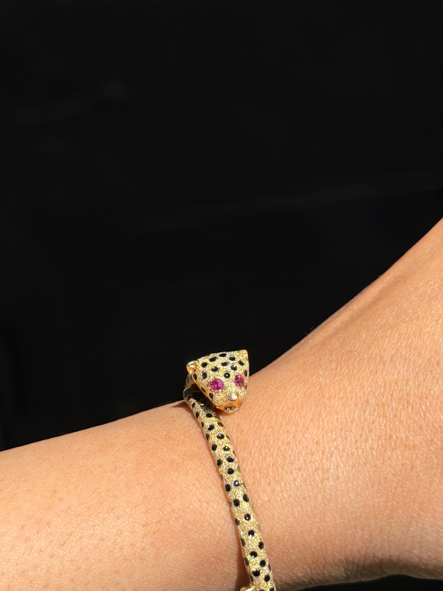 14k Cheetah hinged bracelet