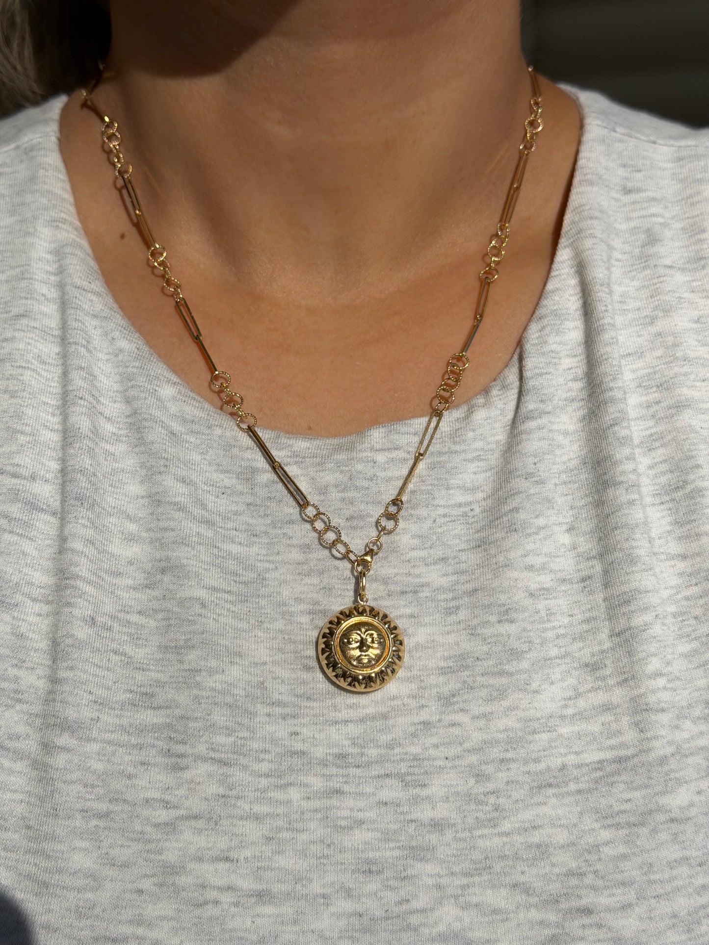 Sun in Glory 18k Charm