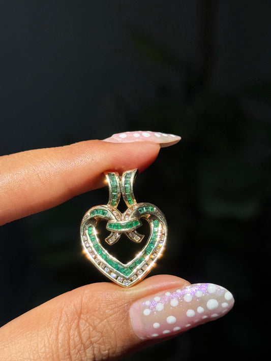 14k  Glowy emeralds and diamonds open heart charm