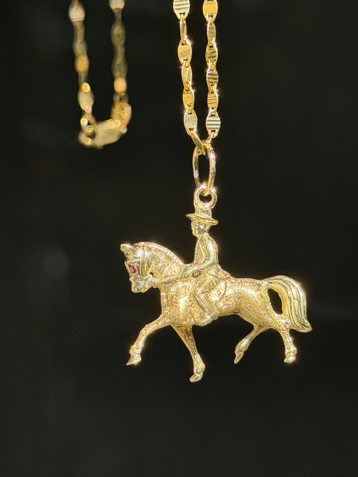 14k 3D horse charm