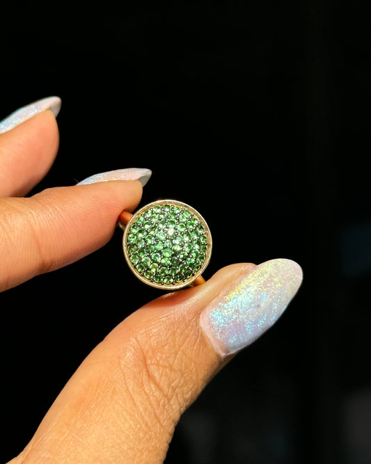 10k natural Green Tsavorite
Garnets ring