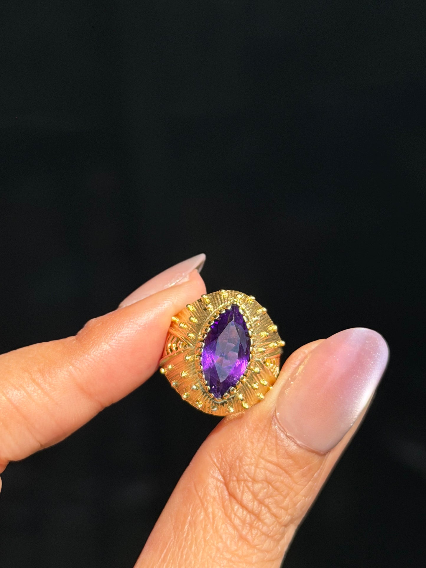 Vintage 14k chunky marquise Amethyst Ring ✨💜
