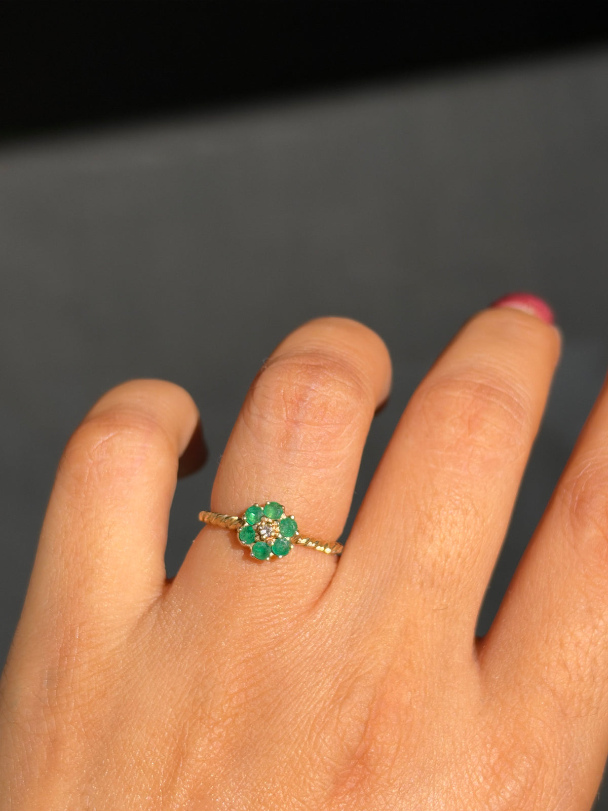 14k emerald flower ring