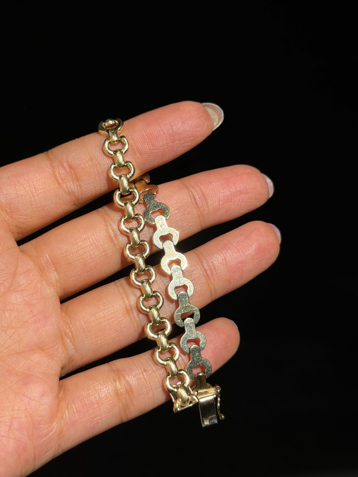 14k Italian flat horseshoe link bracelet
