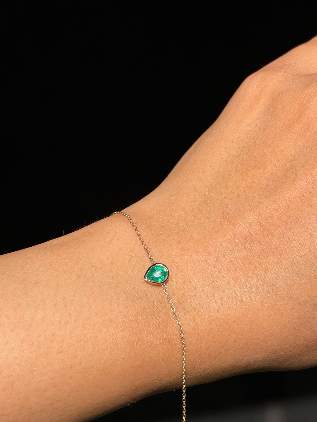 14k emerald pear bracelet