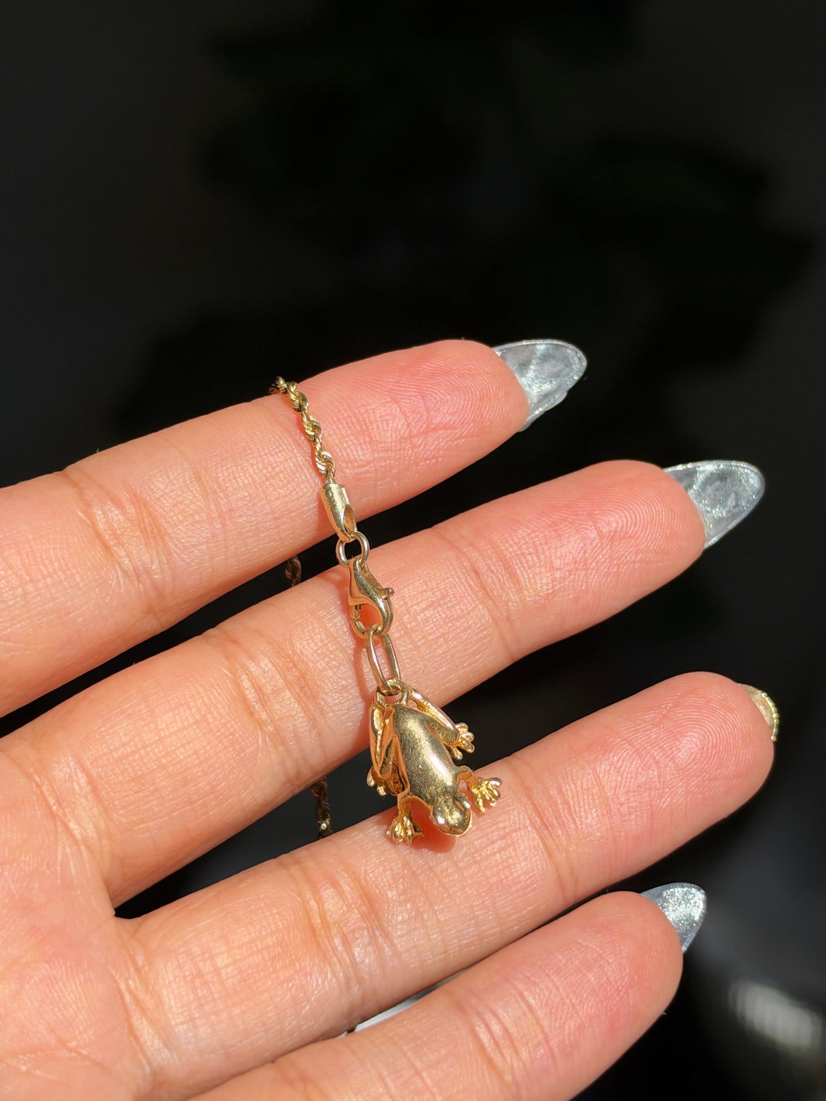 14k frog charm