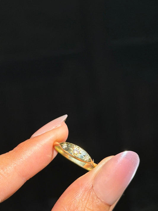 18k  Hand engraved Stars with natural diamonds