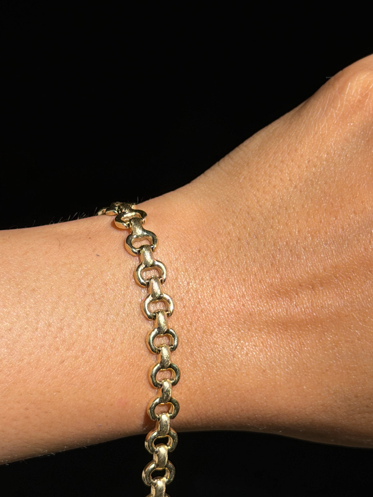 14k Italian flat horseshoe link bracelet
