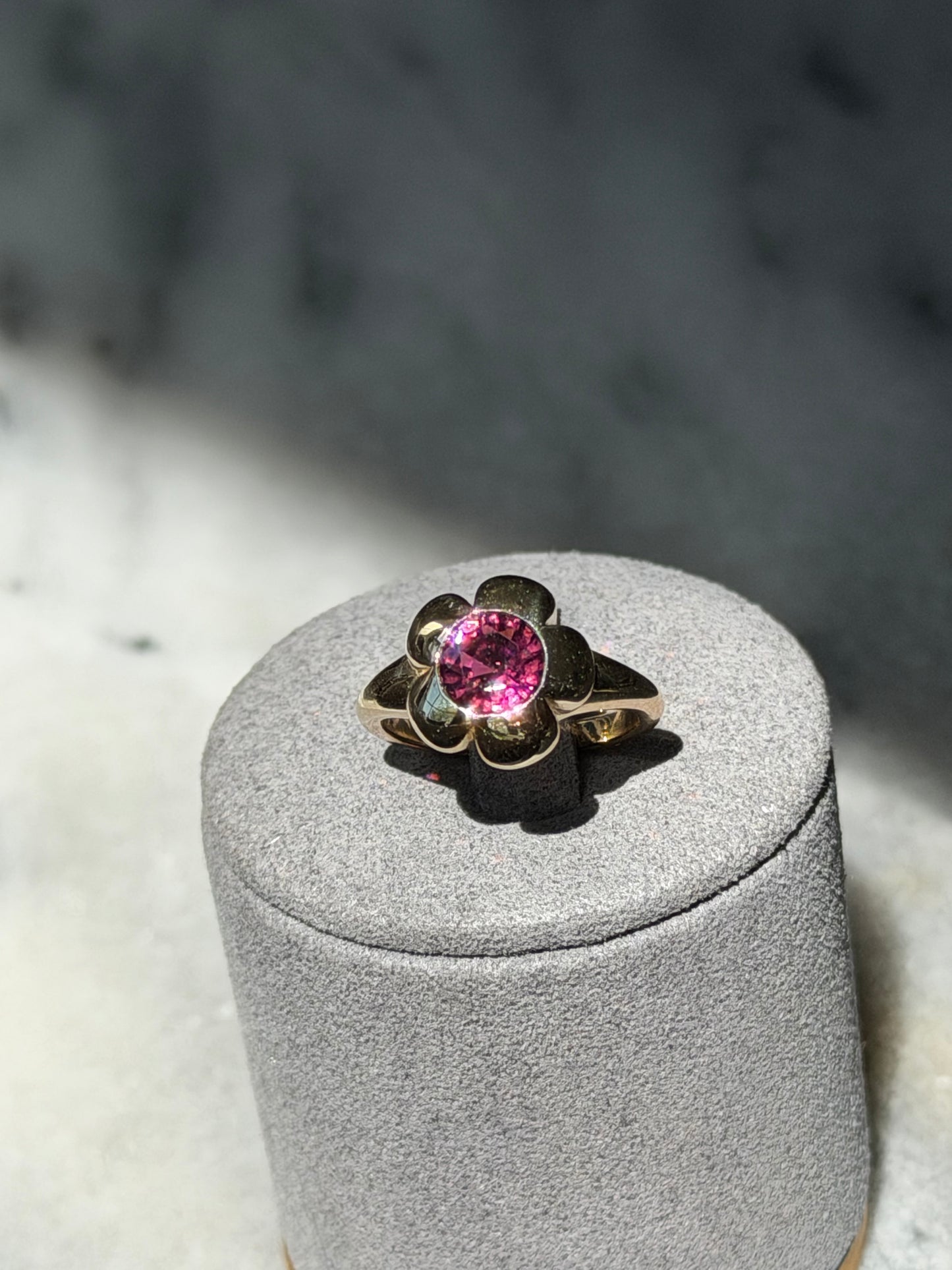 Bloom Pinky Signet