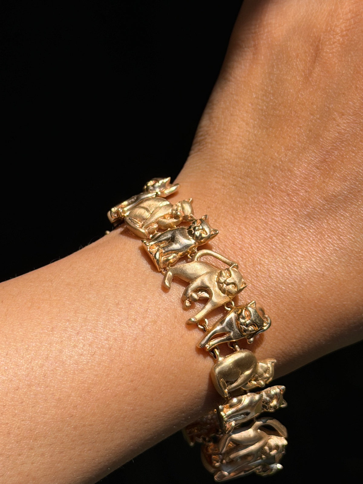 14k Ardian Cat Motif bracelet 🐈‍⬛