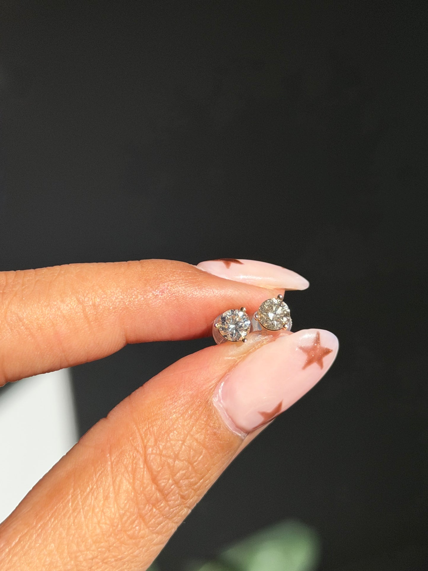 14k 0.90ct diamond stud earrings