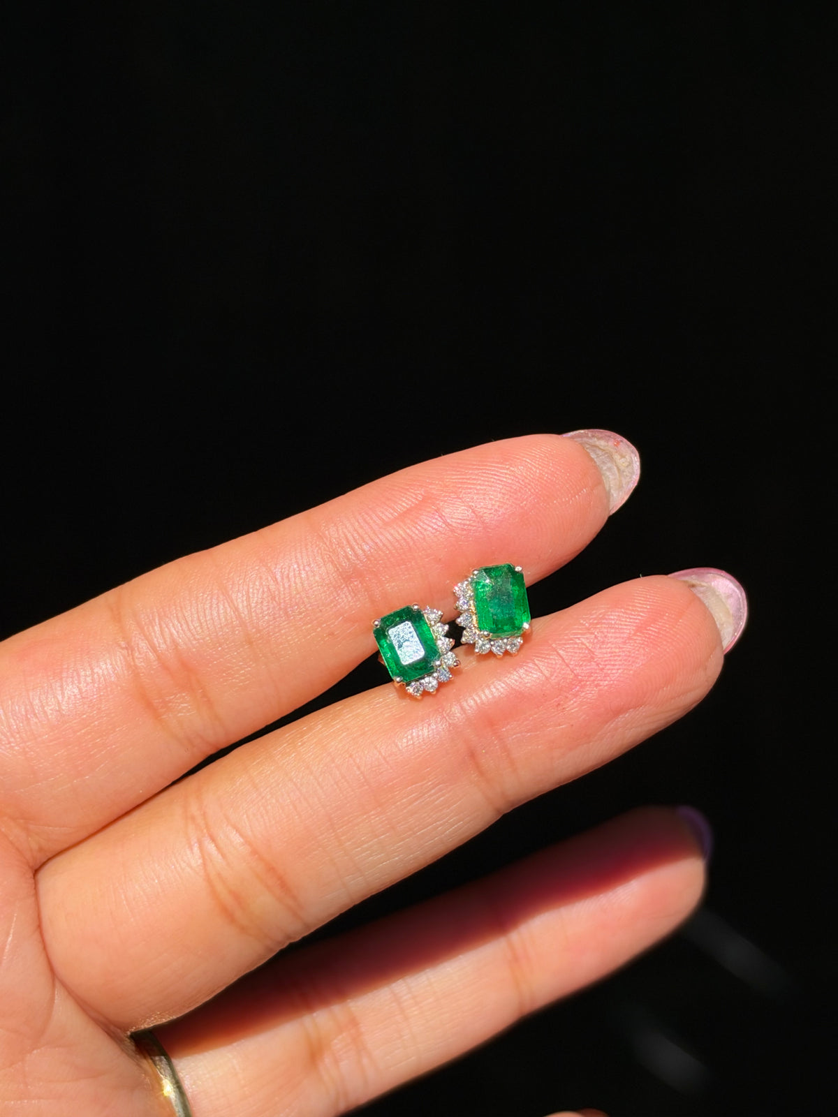 14k emerald and diamond stud earrings