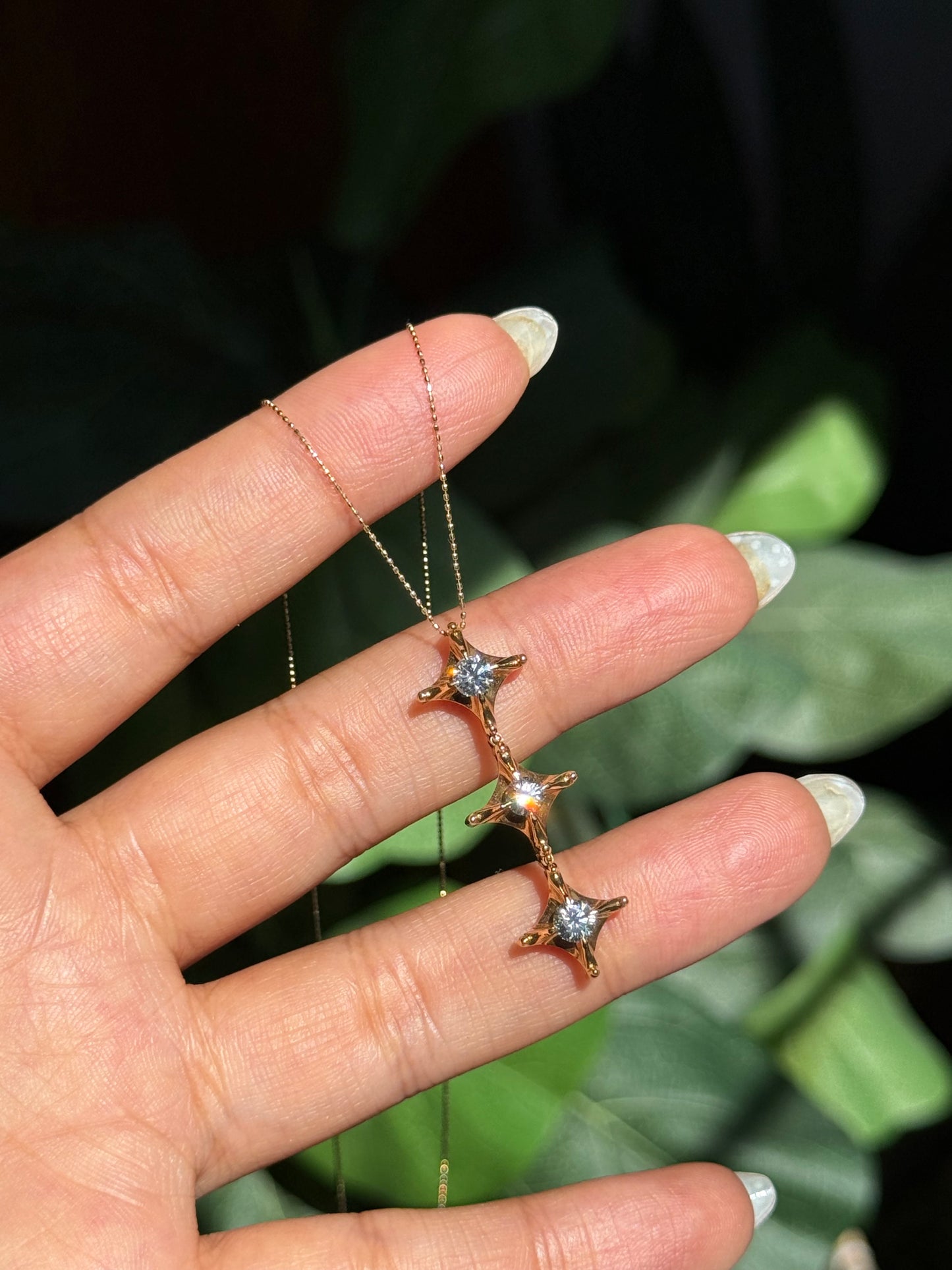 18k Articulated diamond charm + chain