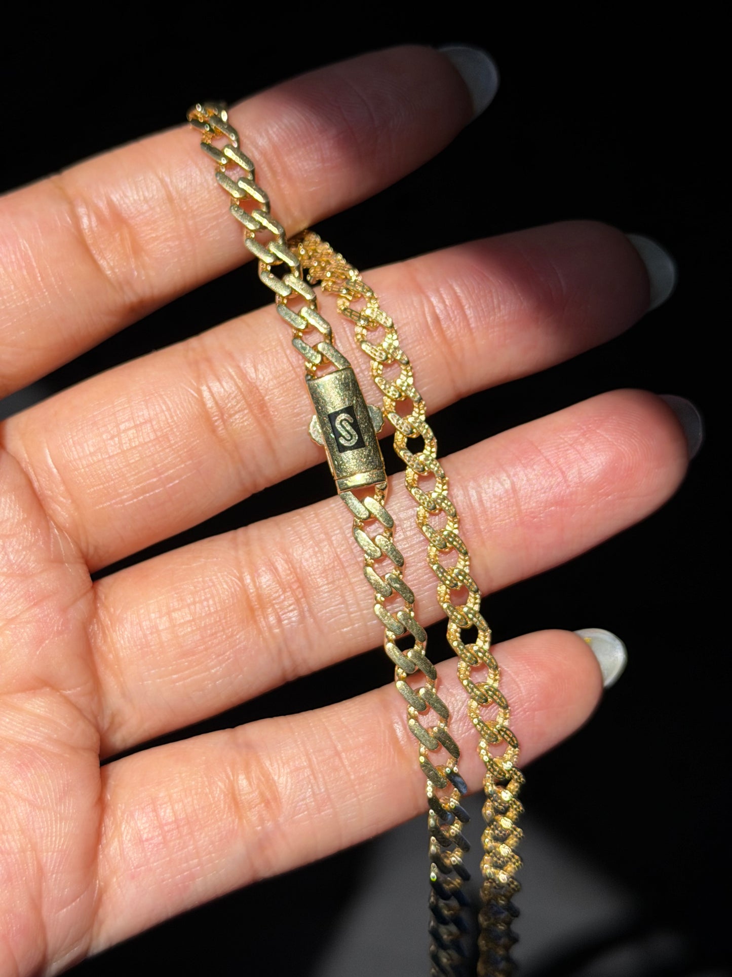 18k Cubain chain ✨