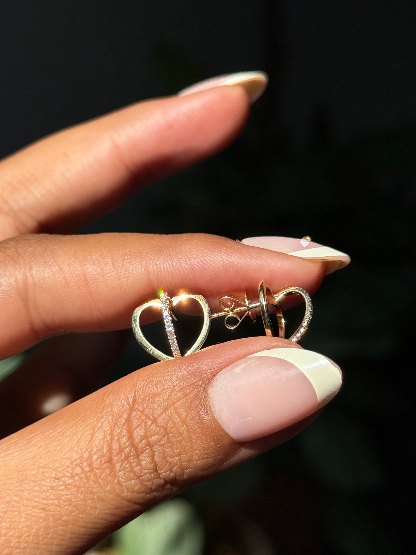 14k  diamond  Heart earrings