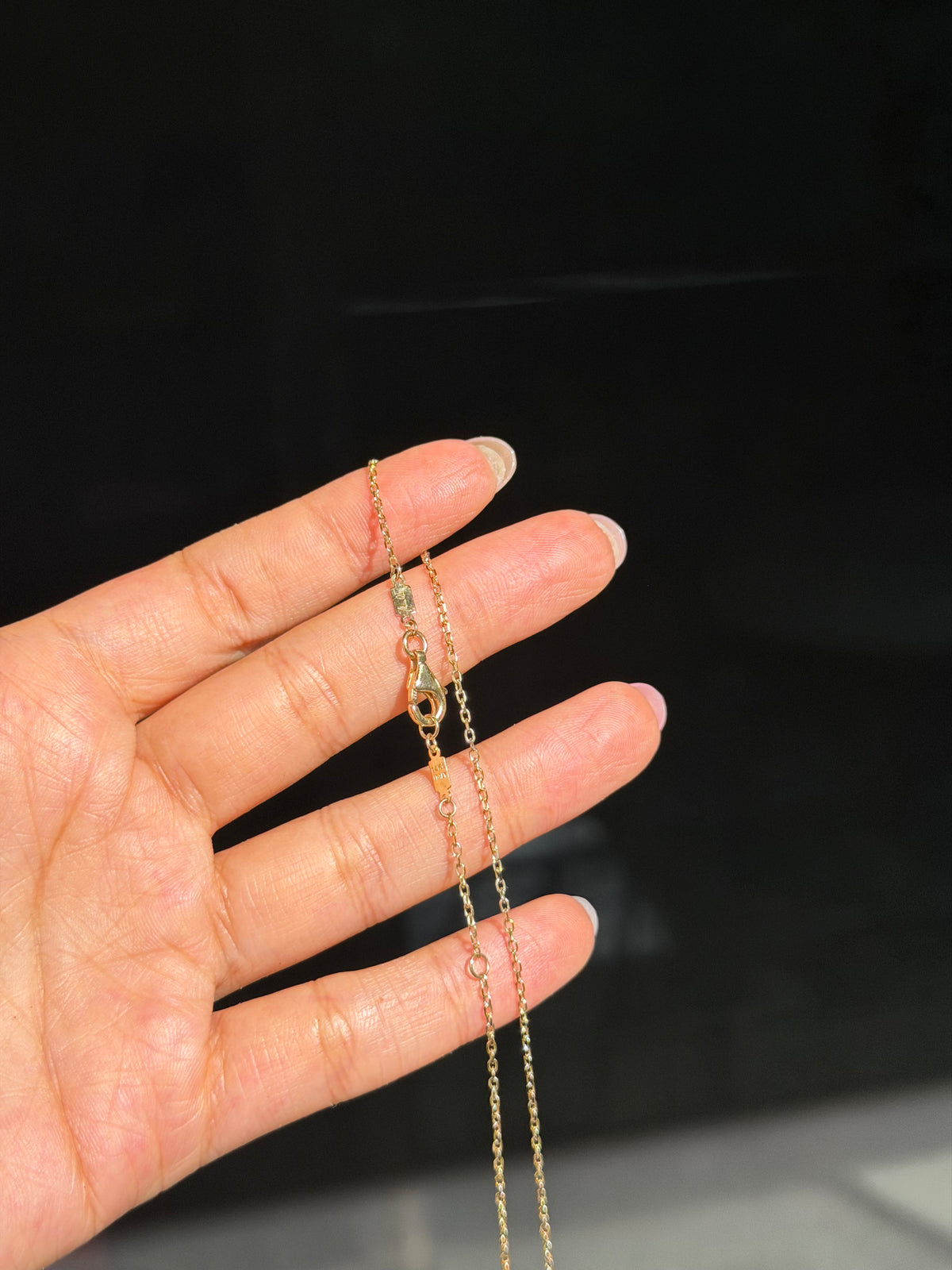 14k V necklace