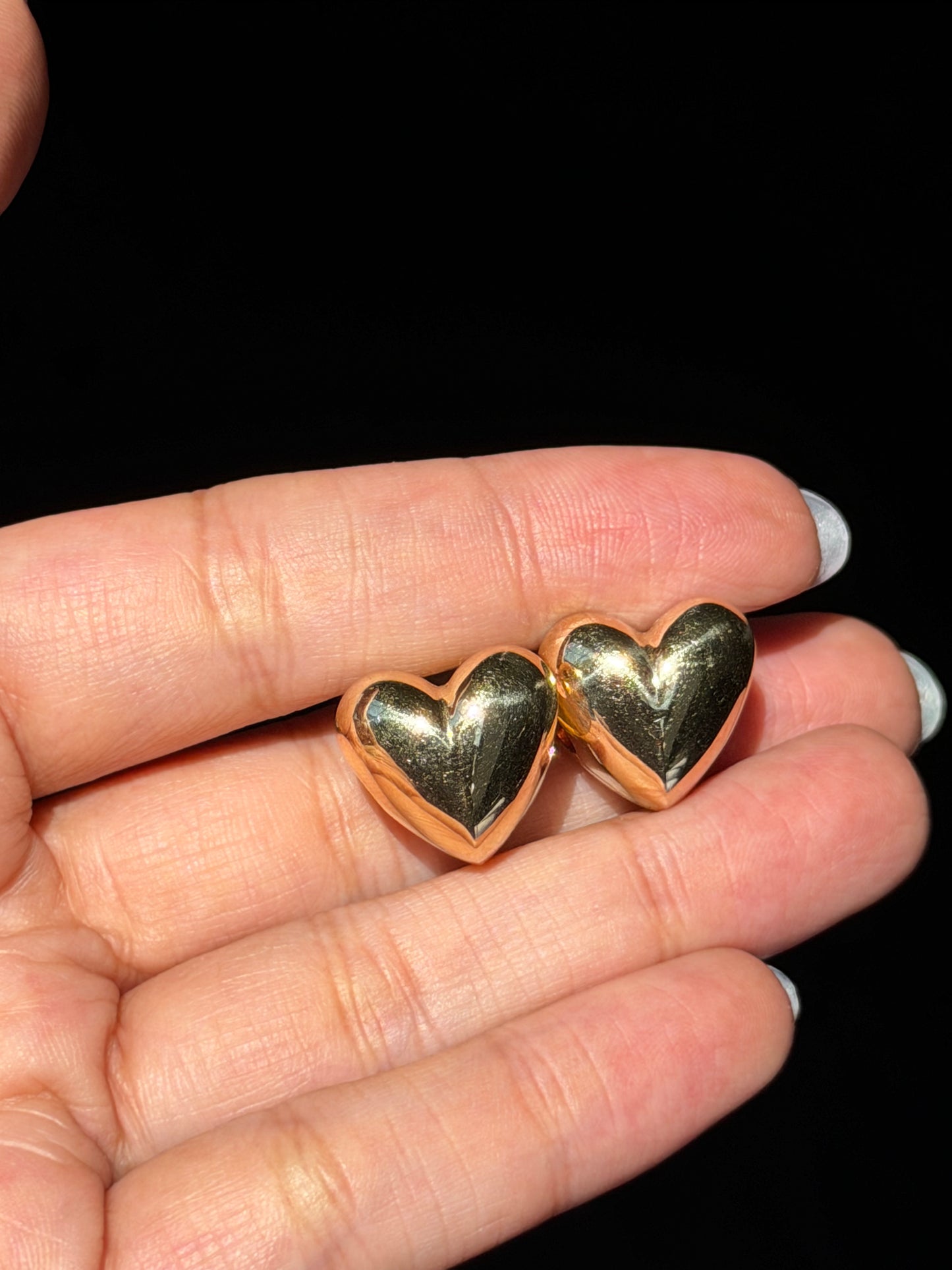 14k heart Huggies