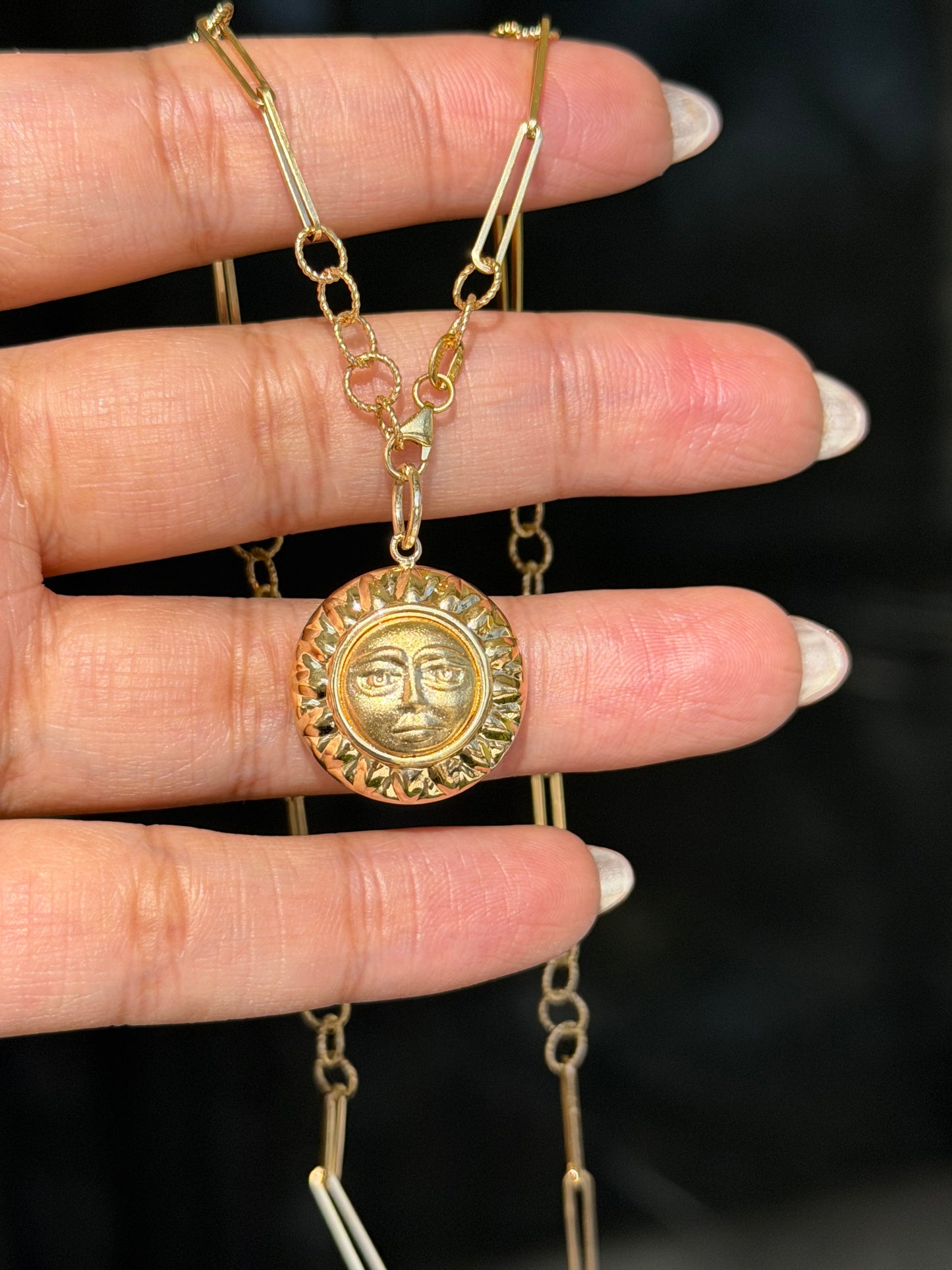 Sun in Glory 18k Charm