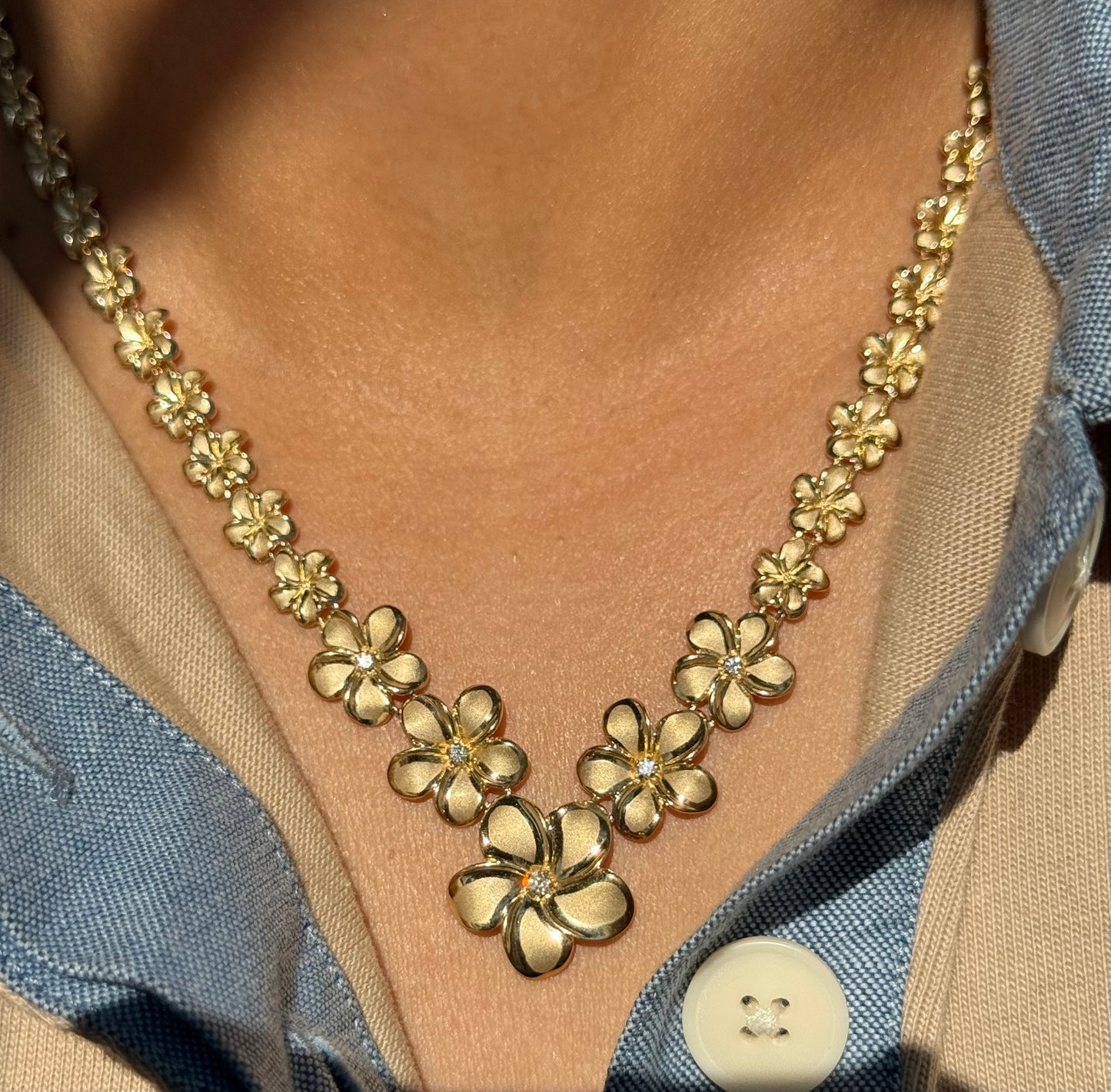 14k Graduated Plumeria Necklace