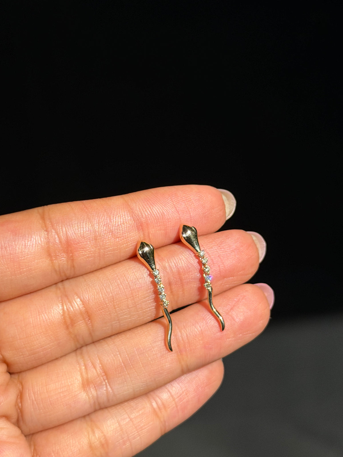 14k articulated snake earrings ✨