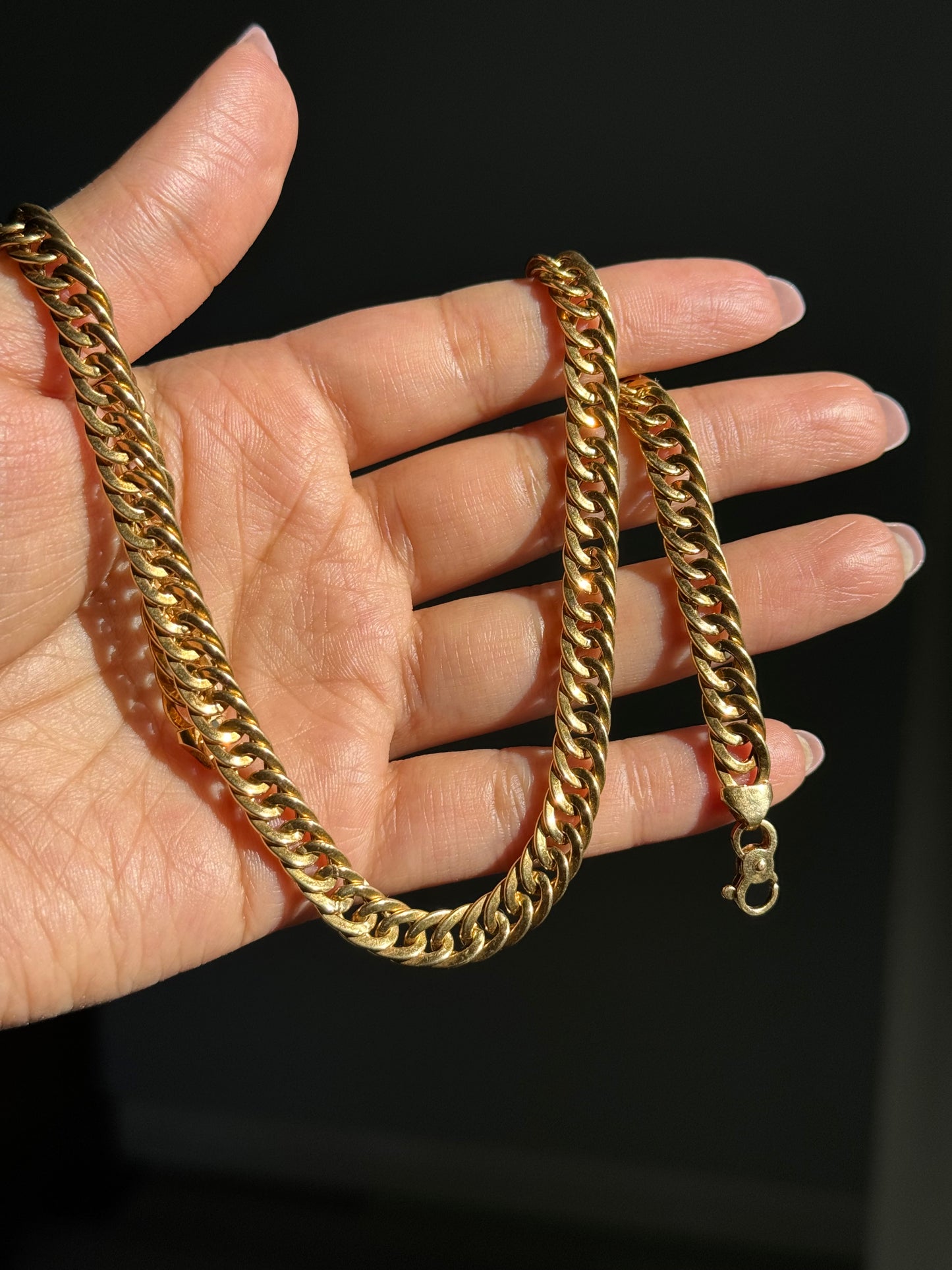 Italian 18k wide Curb chain