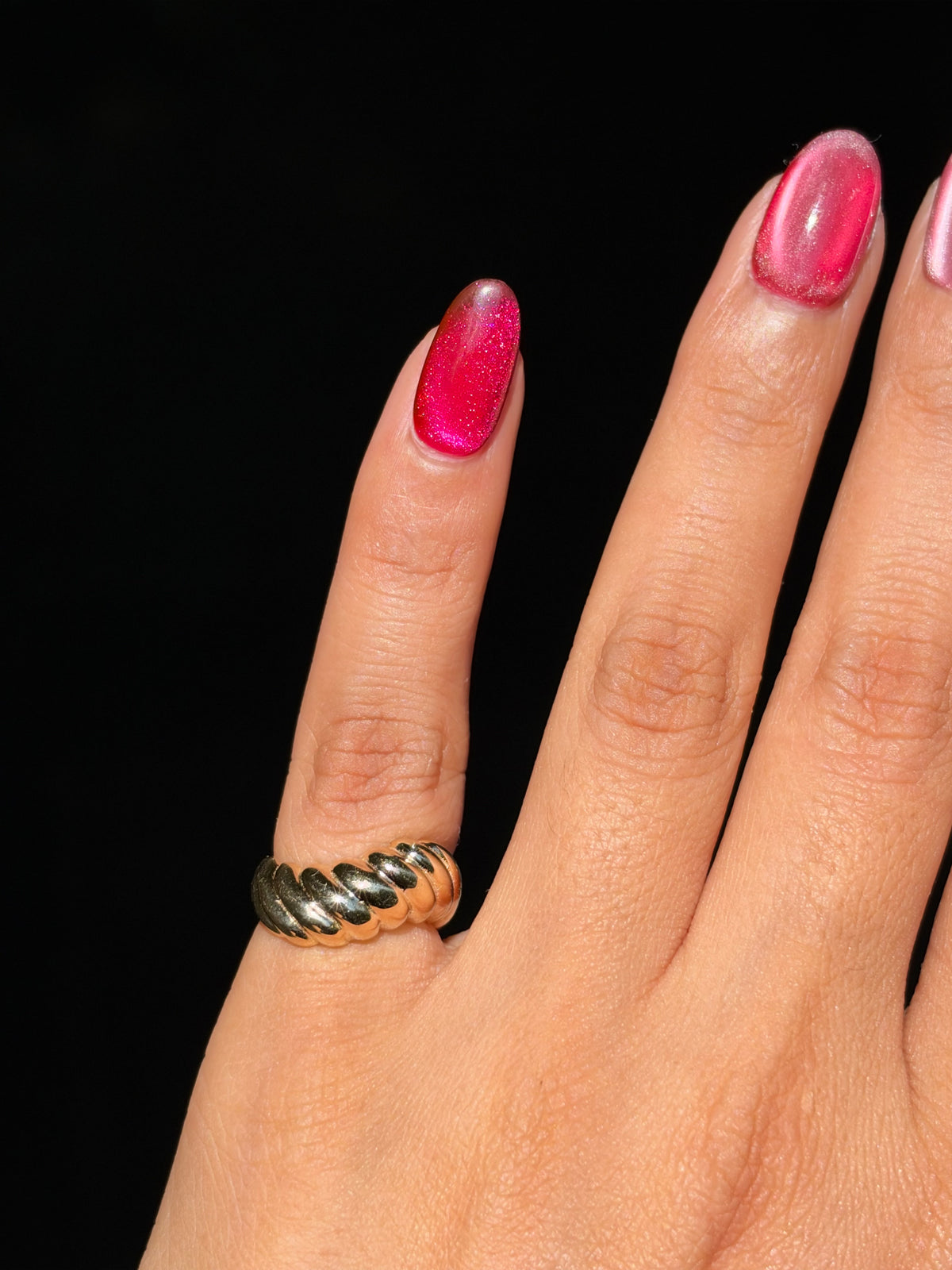14k chubby wavy croissant pinky ring